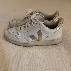 Veja Women's White and Metallic Sneakers